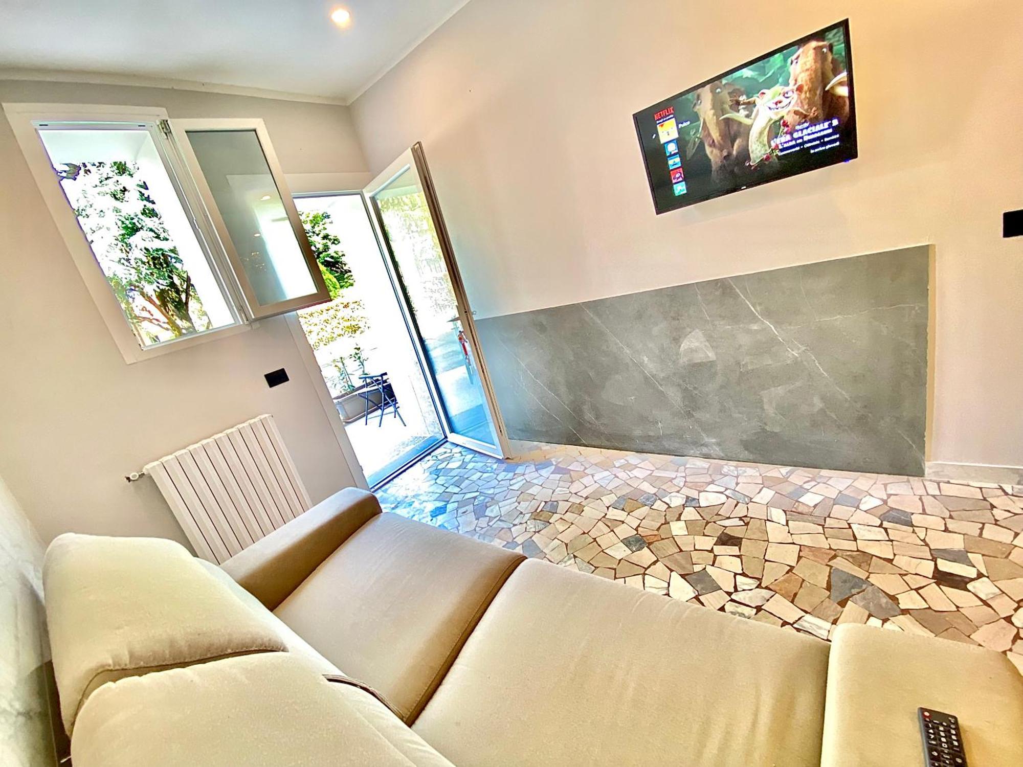 Apt Donati Home, Modernita E Comfort Con Parcheggio Gratuito Privato E Spazio Esterno Privato Кассано-д'Адда Екстер'єр фото